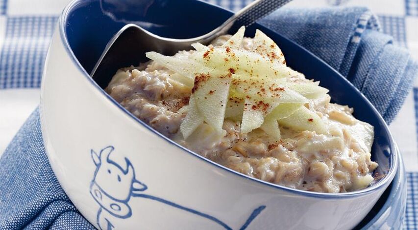 oatmeal with apples for allergenic diet